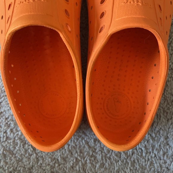 Native shoes - Picture 3 of 6